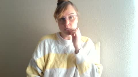 miss_tree996 online show from July 31, 6:35 pm