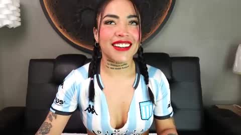 Vaiolette online show from August 13, 1:14 pm