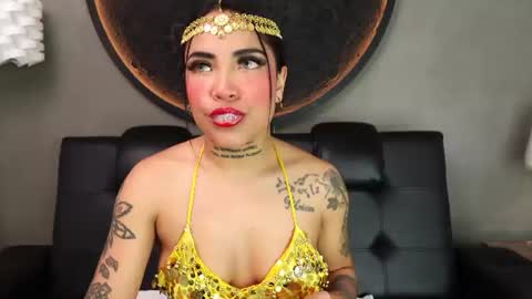 Vaiolette online show from August 15, 12:20 pm