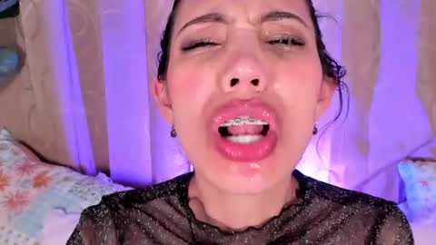 Miss Veronica online show from June 24, 3:25 pm