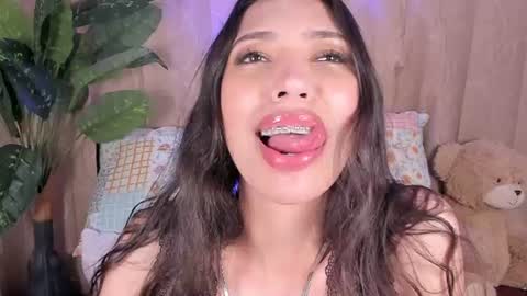 Miss Veronica online show from July 6, 1:14 pm