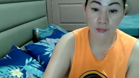 HOT MOMMY ZEPHYR online show from March 2, 10:39 pm