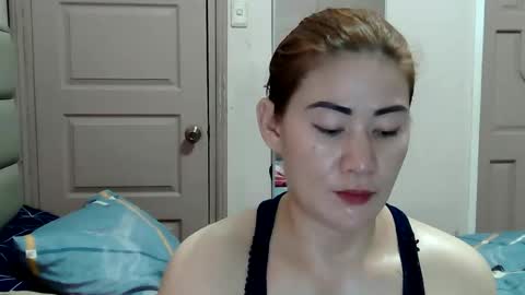 HOT MOMMY ZEPHYR online show from April 23, 12:53 pm