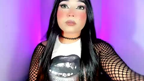 miss_zz online show from August 7, 11:05 pm