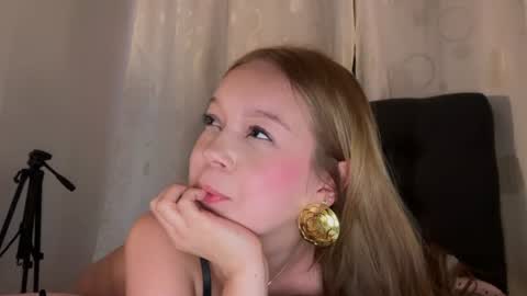 Alannah online show from August 13, 5:21 am