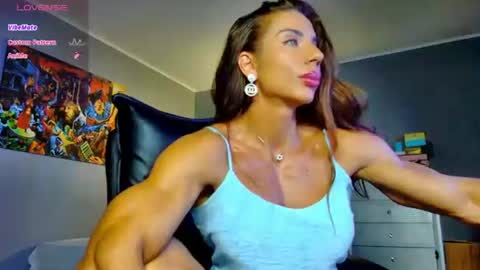 Alesyamuscledoll online show from August 10, 12:34 am