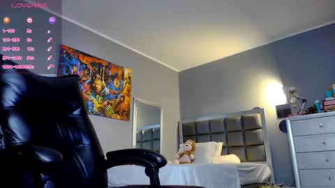 Alesyamuscledoll online show from August 11, 1:07 am