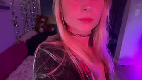 Alyssa Monroe online show from August 15, 4:16 am