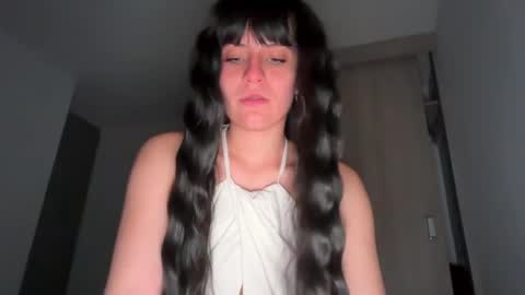 missameliah online show from May 20, 6:14 am
