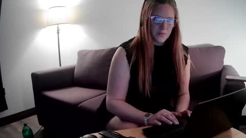 missandsircum online show from May 31, 12:12 am