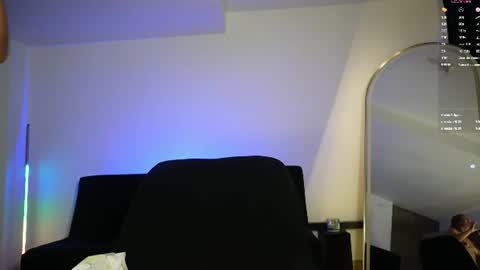 missara_ online show from July 30, 7:05 am