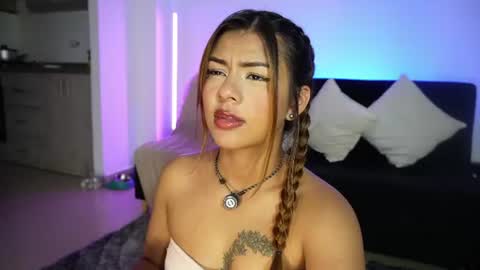 missara_ online show from August 16, 12:03 am