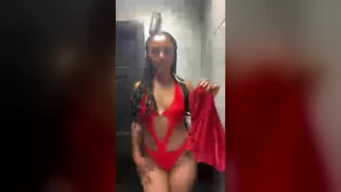missashlynn69 online show from August 13, 11:19 pm