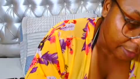missboobsxx online show from July 3, 7:16 pm