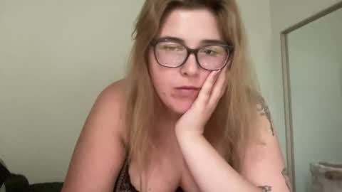 missbounce online show from July 30, 9:38 am
