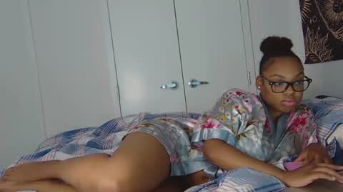 misscaramelxo online show from June 29, 7:49 pm