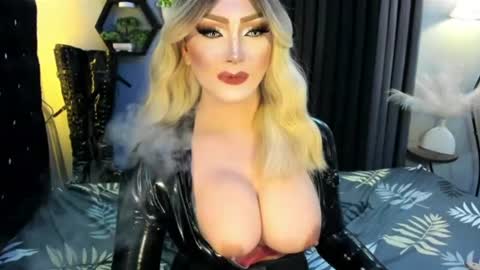 PRIESTESS CHANNEL online show from August 12, 3:31 am
