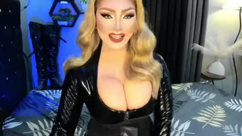 PRIESTESS CHANNEL online show from August 14, 9:18 pm