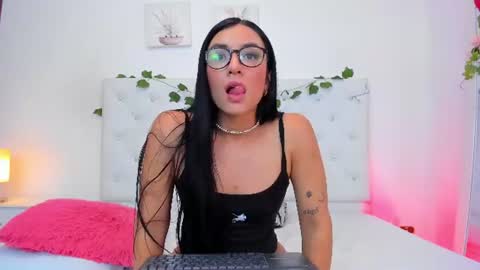 missdangerously online show from August 14, 6:00 pm