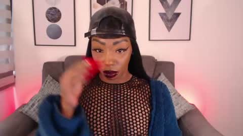 Emilie Diaz online show from August 11, 4:31 pm
