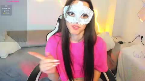 missevelyn__ online show from August 15, 6:17 am