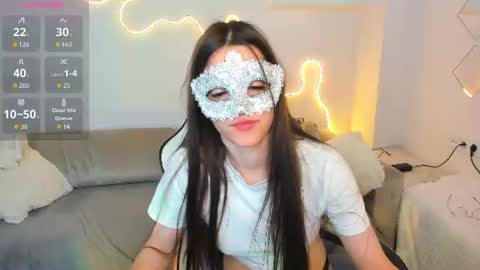 missevelyn__ online show from August 15, 7:23 am