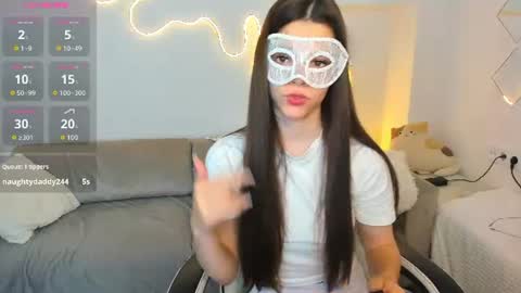 missevelyn__ online show from August 16, 2:15 am