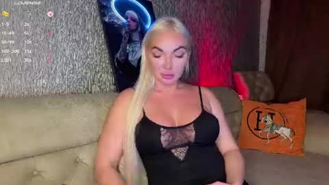 Jess online show from August 12, 10:34 pm