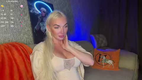 Jess online show from August 14, 7:39 pm