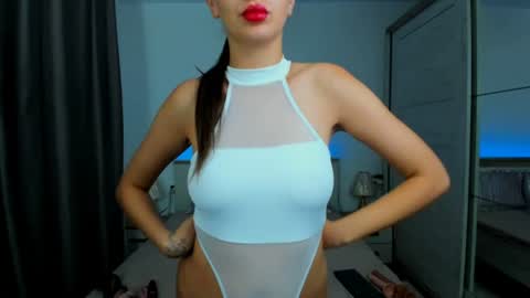 Miss Karla online show from August 7, 7:25 pm