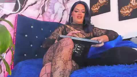 misskassandraa_ online show from August 3, 3:57 am