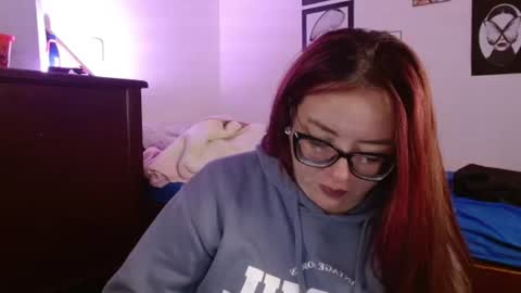 eva   independet model  online show from September 9, 10:45 am