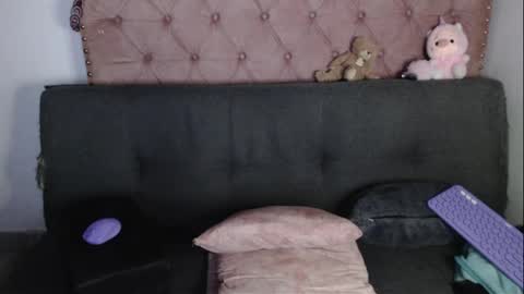 misslucyy1 online show from August 1, 11:55 pm