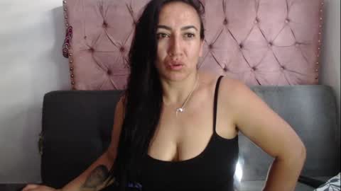 misslucyy1 online show from August 8, 7:47 pm