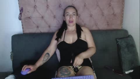 misslucyy1 online show from August 12, 12:13 am