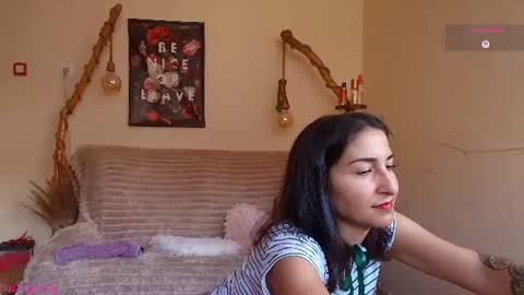  Vi  online show from August 8, 7:41 am