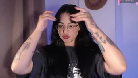 missmariana_ online show from August 6, 11:59 pm