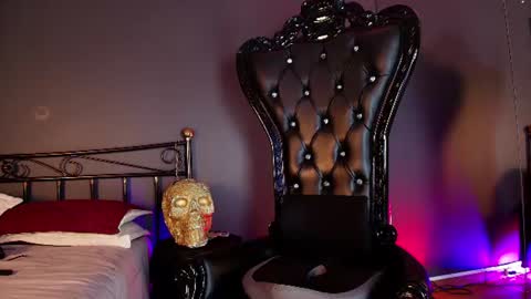 missmelania online show from August 13, 11:52 pm