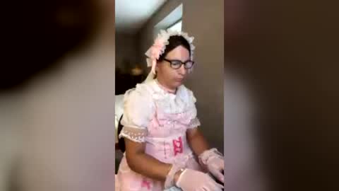 Nicole Smith online show from July 26, 8:03 pm