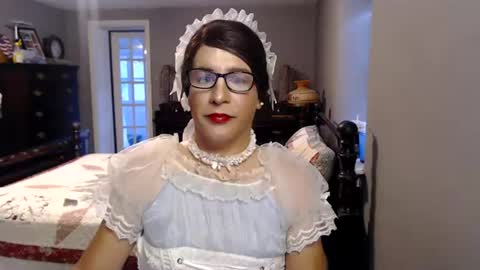 Nicole Smith online show from August 15, 11:30 pm