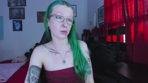 Mistress Nikki Vill online show from June 19, 7:47 pm