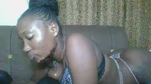 pretty gal online show from August 5, 7:45 pm