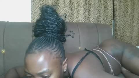 pretty gal online show from August 6, 1:04 am