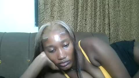 pretty gal online show from August 15, 7:51 pm
