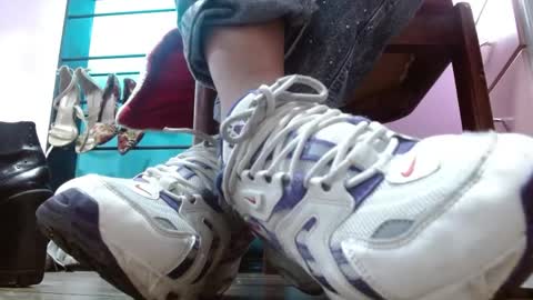 misssam28 online show from March 24, 3:39 pm