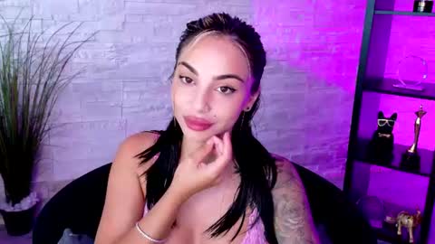 Sienna online show from August 13, 10:07 am