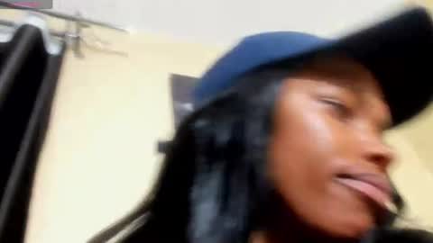 missthighsohmy online show from August 11, 12:56 am