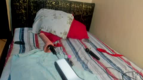 missthighsohmy online show from August 15, 2:48 am