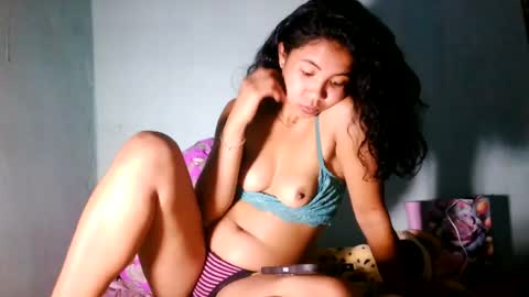 misstud02 online show from August 8, 6:19 pm
