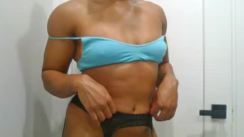 misswin online show from August 15, 4:44 pm